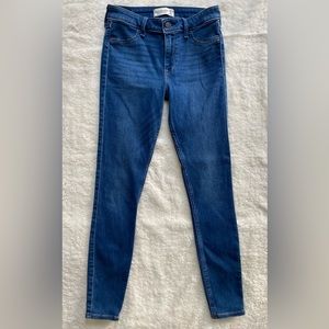 Abercrombie & Fitch Mid Rise Jean Legging